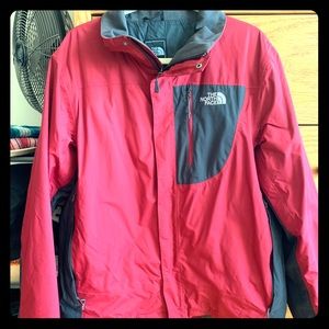 Men’s North Face ski jacket.